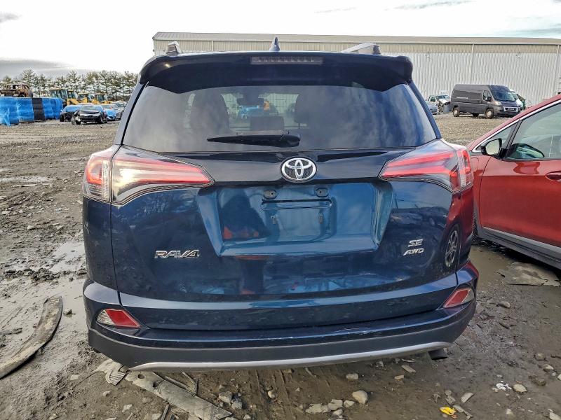 Фото 6 - TOYOTA RAV4