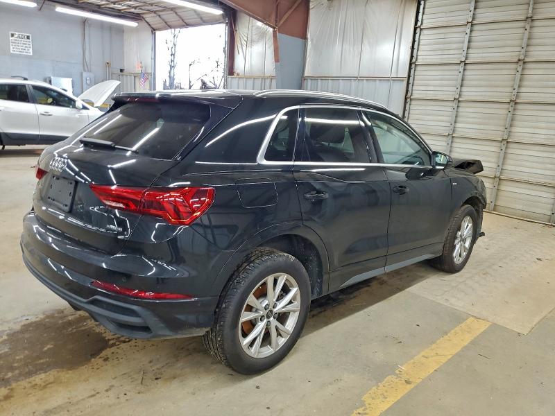 Фото 3 - AUDI Q3