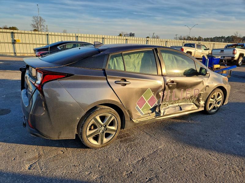 Фото 3 - TOYOTA PRIUS