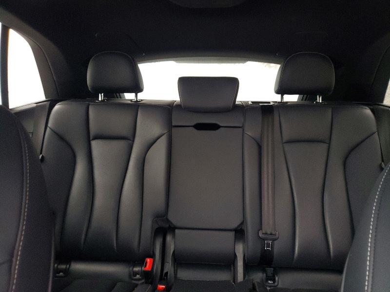 AUDI Q8 2019 VIN WA1EVAF15KD007500