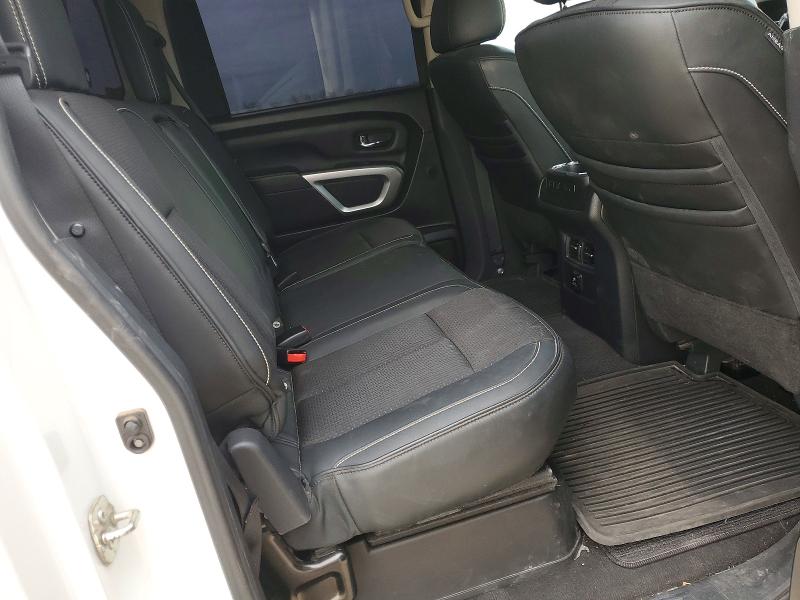 Фото 10 - NISSAN TITAN