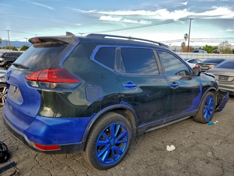 Фото 3 - NISSAN ROGUE