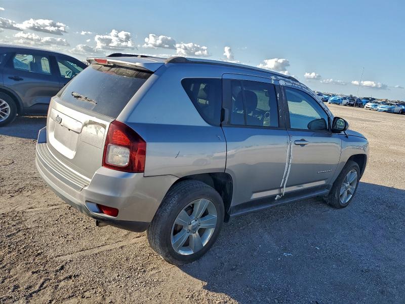 Фото 3 - JEEP COMPASS