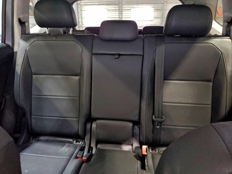 Фото 10 - VOLKSWAGEN TIGUAN