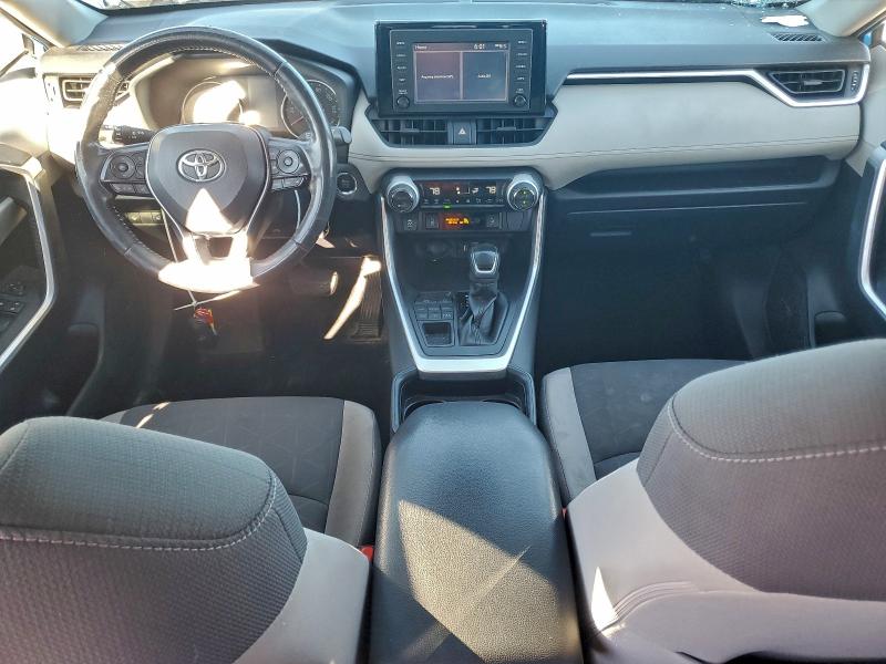 Фото 8 - TOYOTA RAV4