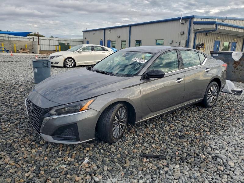 Фото 1 - NISSAN ALTIMA