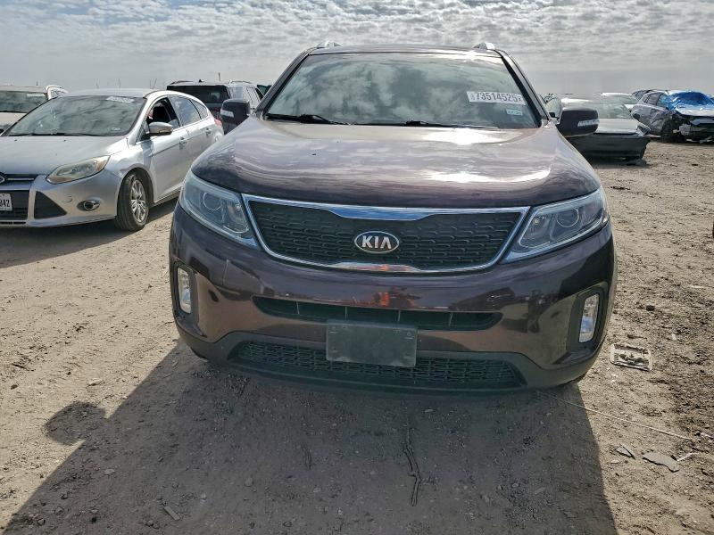 Фото 5 - KIA SORENTO