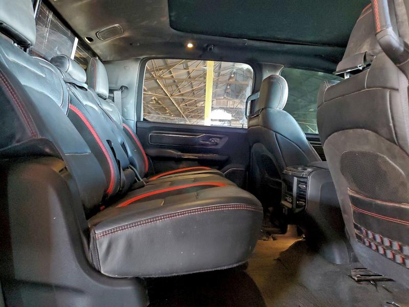 Фото 10 - RAM 1500