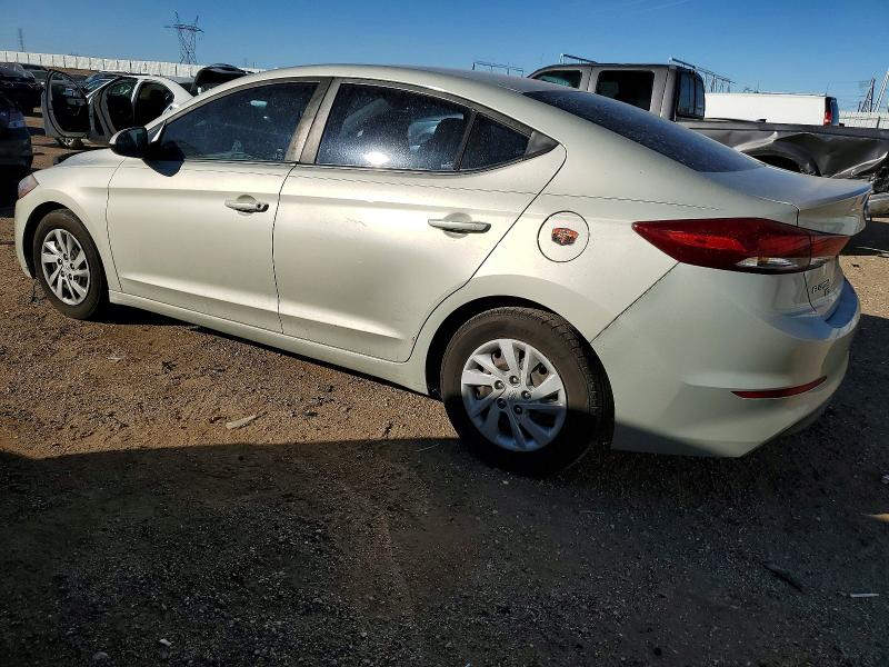 Фото 2 - HYUNDAI ELANTRA