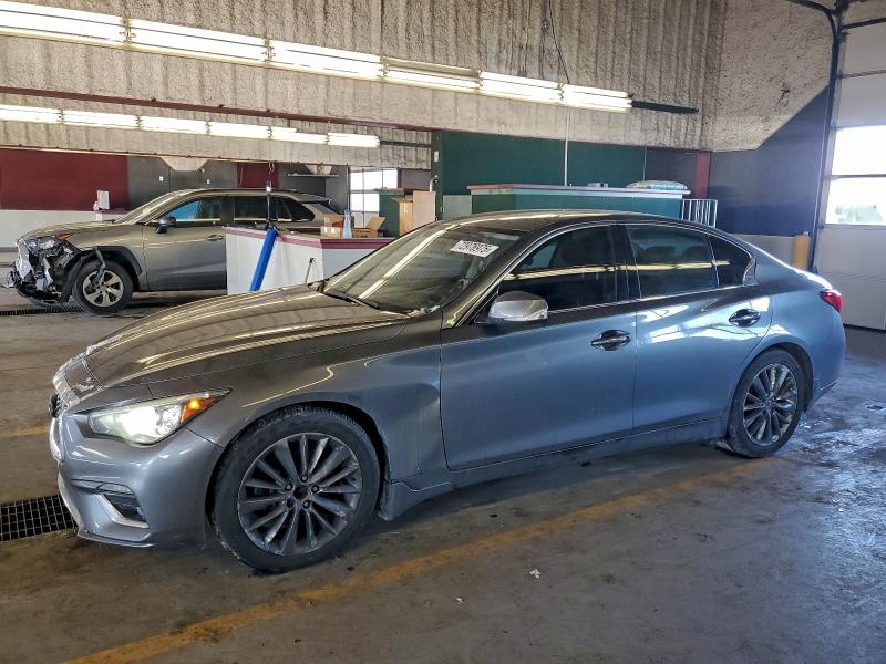 Фото 1 - INFINITI Q50