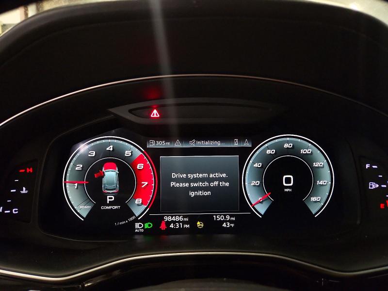 Фото 9 - AUDI Q8