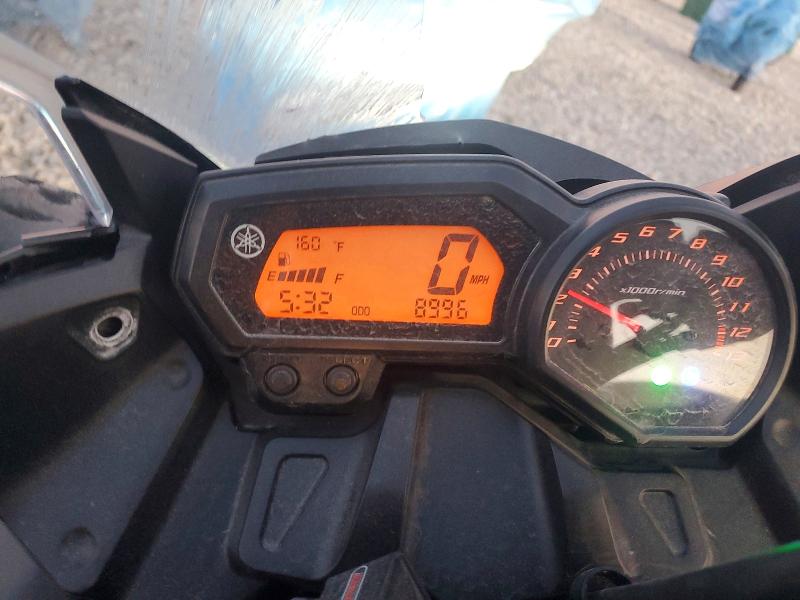 YAMAHA FZ600-800 2012