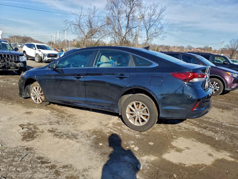 Фото 2 - HYUNDAI SONATA