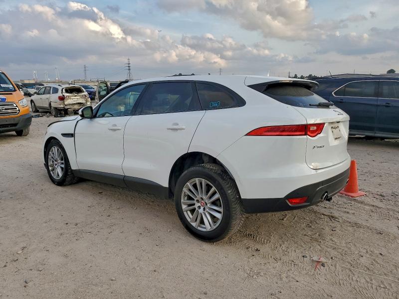 Фото 2 - JAGUAR F-PACE