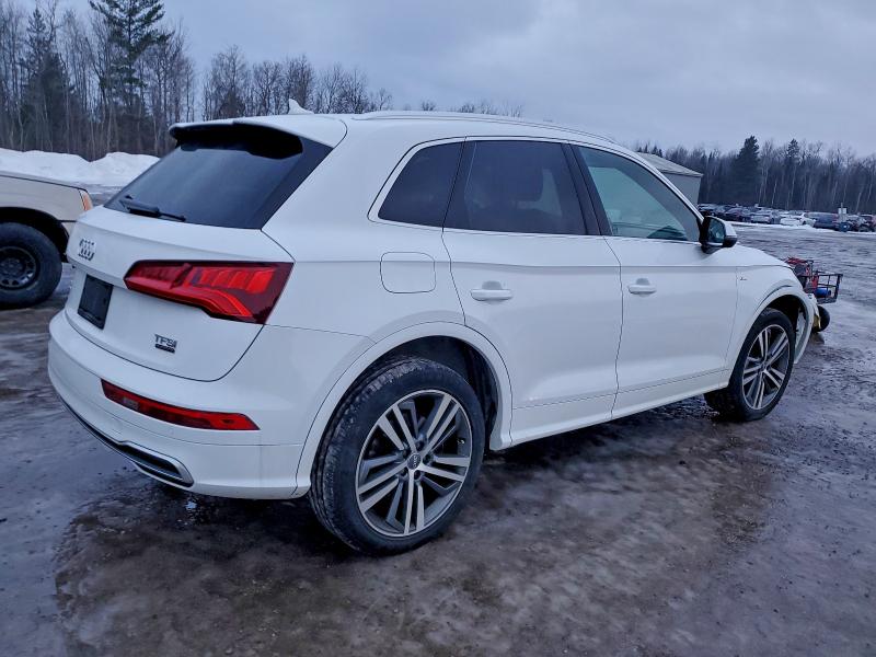 Фото 3 - AUDI Q5