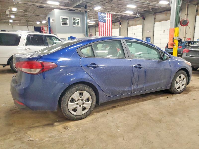 Фото 3 - KIA FORTE