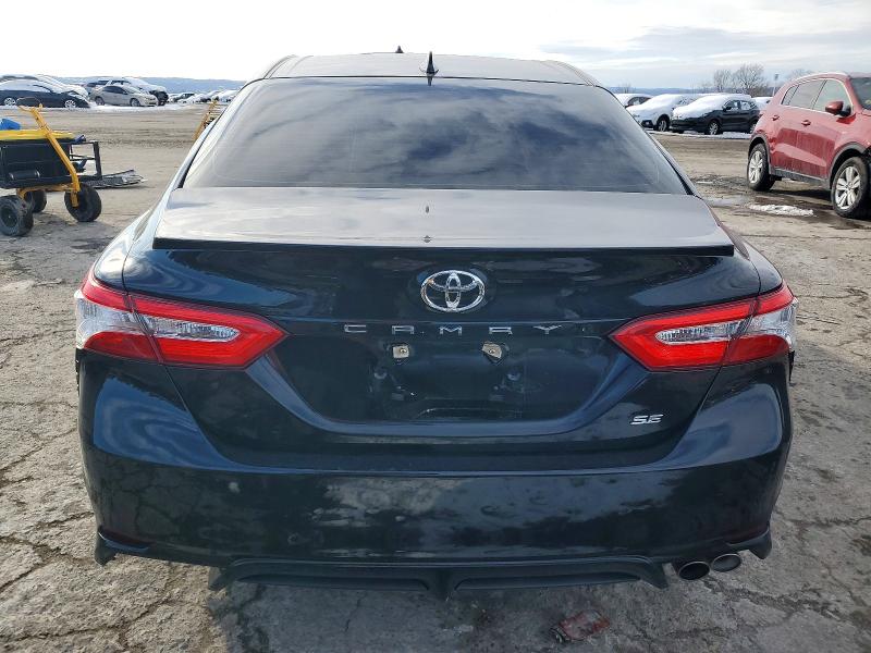 Фото 6 - TOYOTA CAMRY