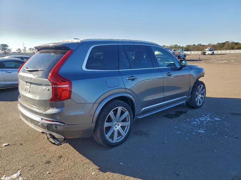 Фото 3 - VOLVO XC90