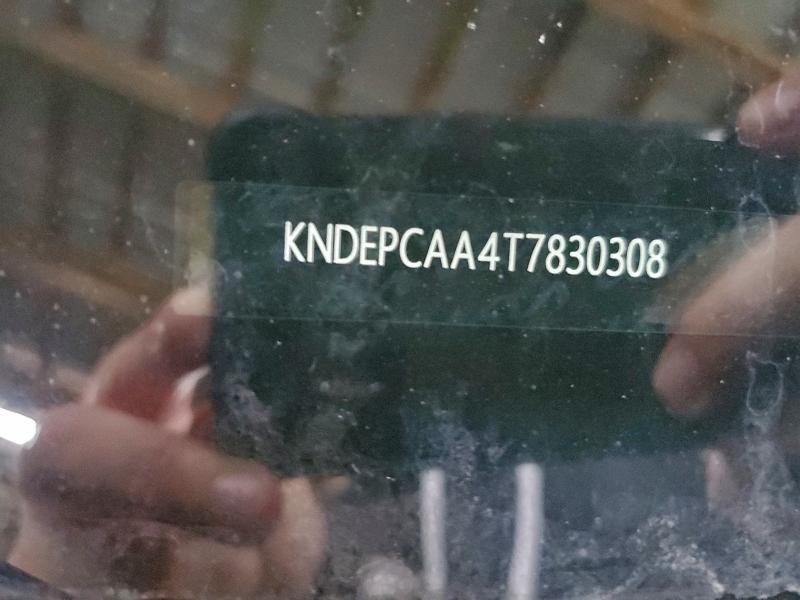 Фото 12 - KIA SELTOS