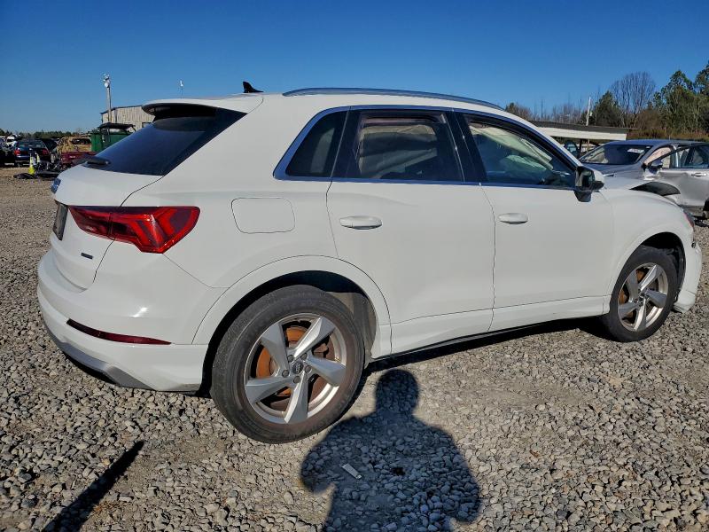 Фото 3 - AUDI Q3