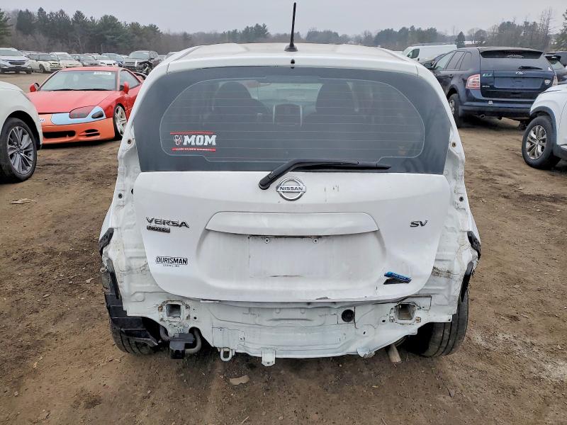 Фото 6 - NISSAN VERSA