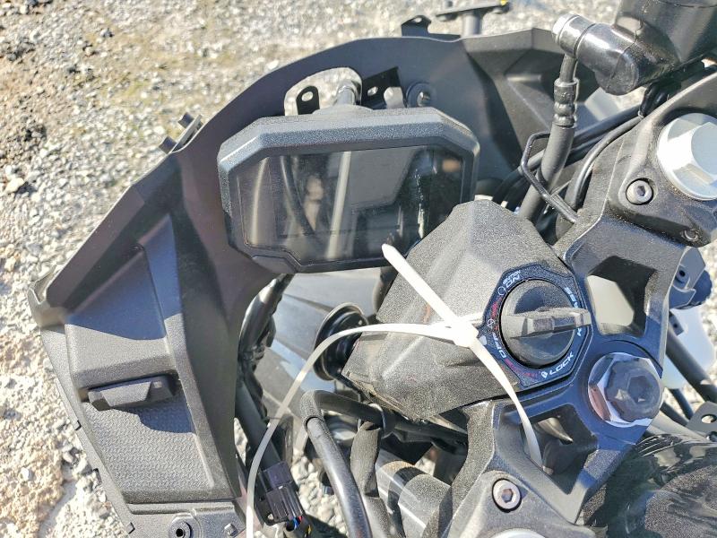 KAWASAKI EX500 A 2025