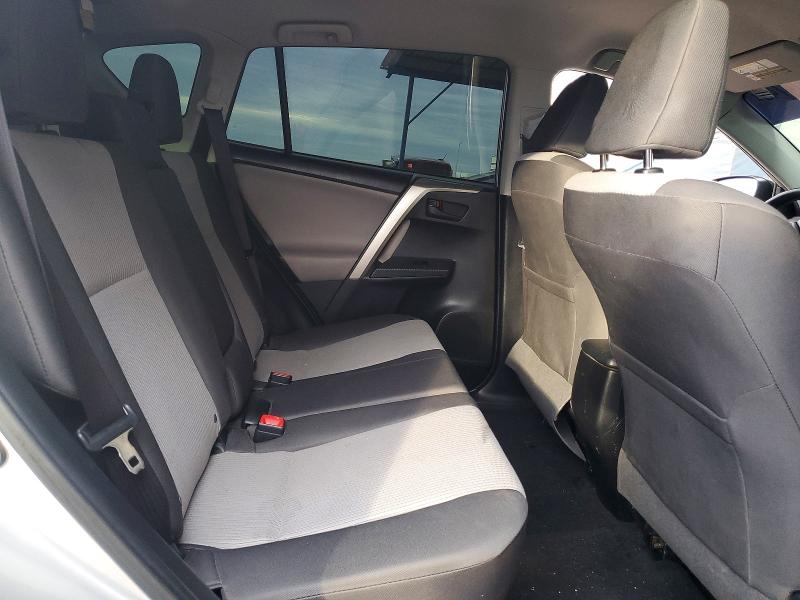 Фото 10 - TOYOTA RAV4