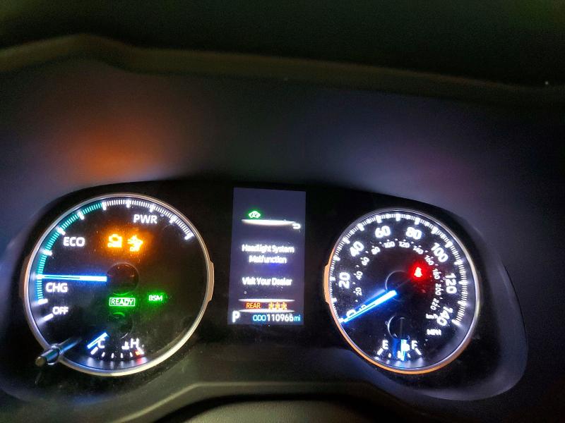 Фото 9 - TOYOTA RAV4