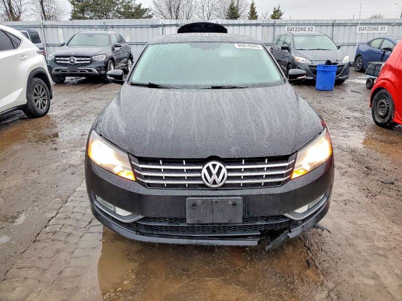 VOLKSWAGEN PASSAT 2015 VIN 1VWCV7A38FC036619