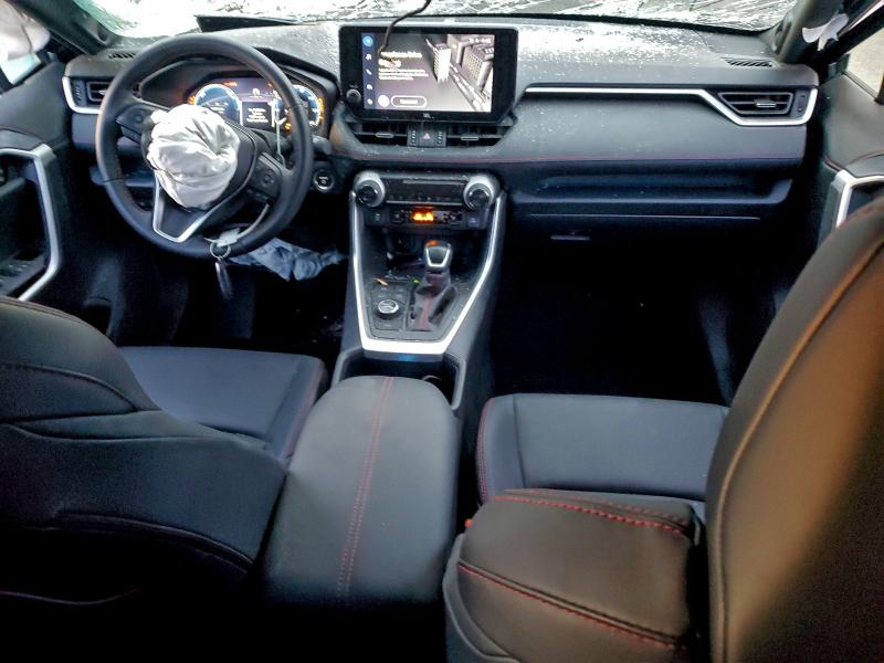 Фото 8 - TOYOTA RAV4