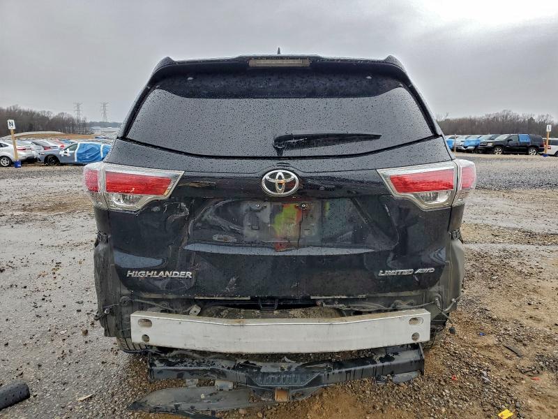 Фото 6 - TOYOTA HIGHLANDER