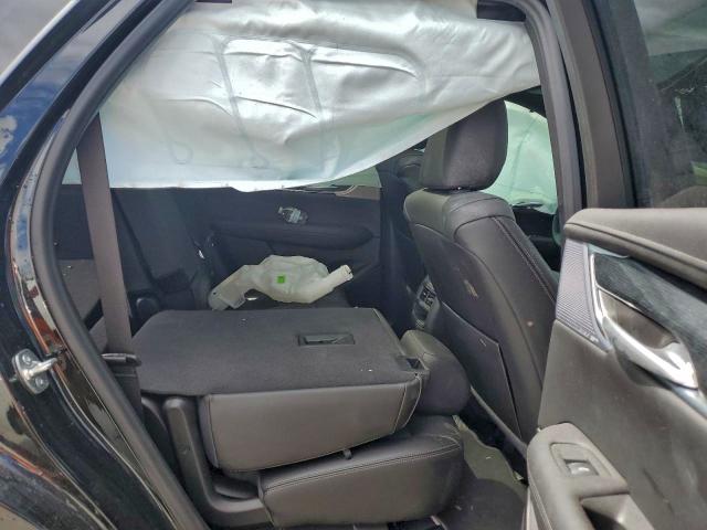 Фото 10 - CADILLAC XT5