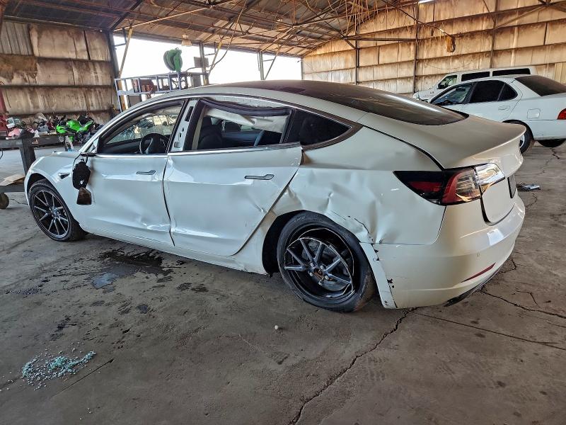 Фото 2 - TESLA MODEL 3