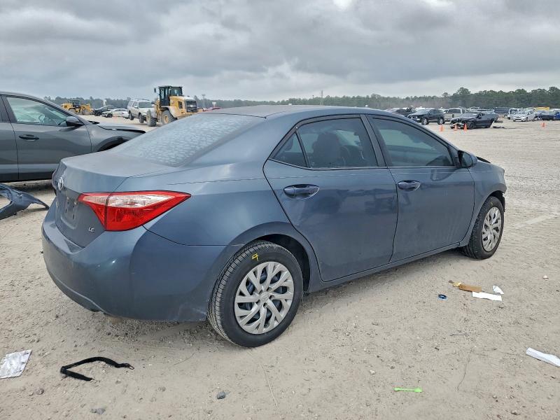 Фото 3 - TOYOTA COROLLA