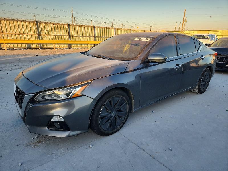 Фото 1 - NISSAN ALTIMA