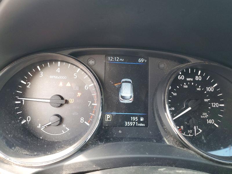 Фото 9 - NISSAN ROGUE