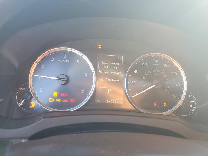 Фото 9 - LEXUS IS