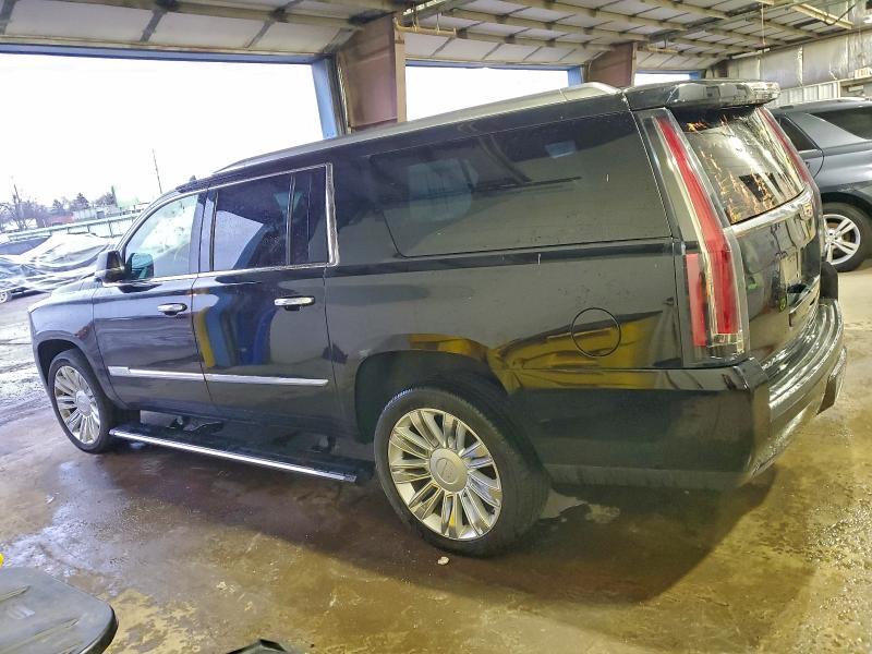 Фото 2 - CADILLAC ESCALADE