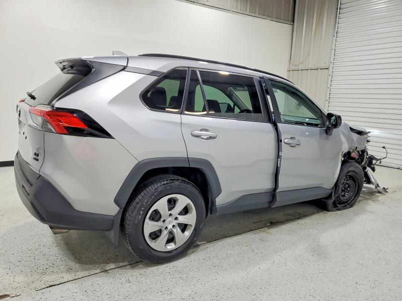 Фото 3 - TOYOTA RAV4