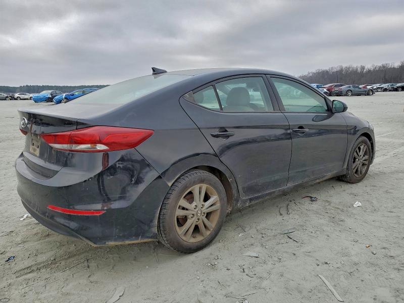 Фото 3 - HYUNDAI ELANTRA