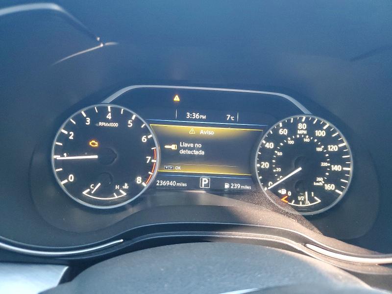 Фото 9 - NISSAN MAXIMA