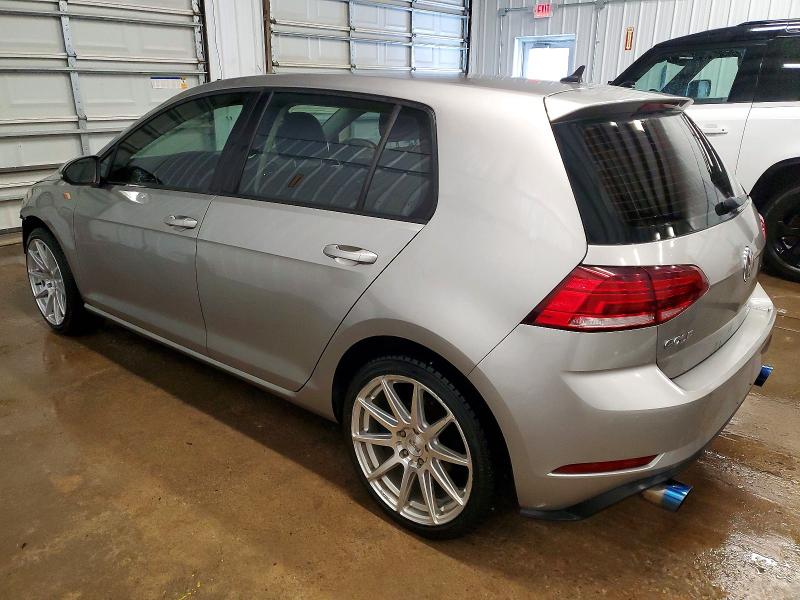 Фото 2 - VOLKSWAGEN GOLF