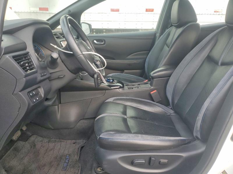 Фото 7 - NISSAN LEAF