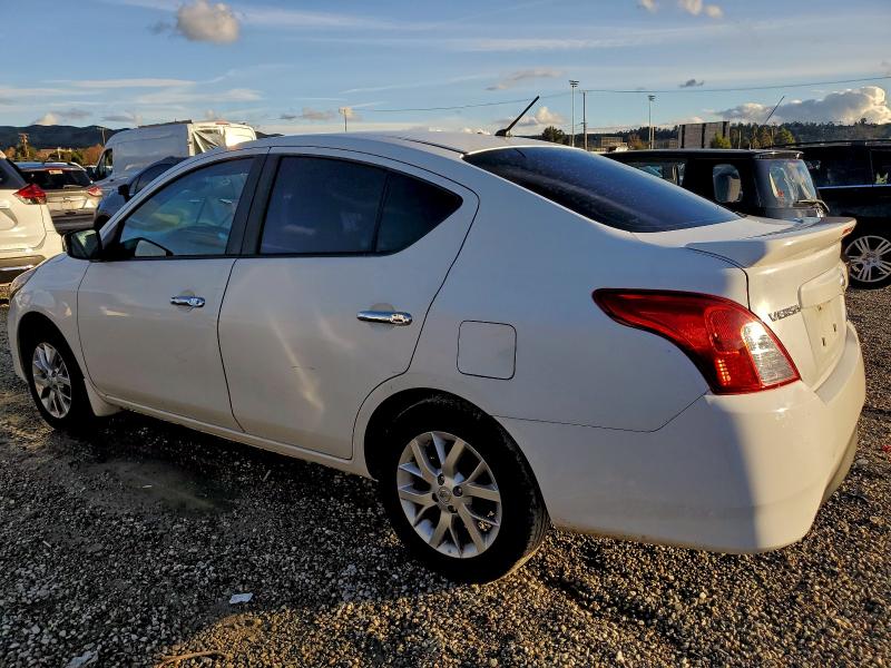 Фото 2 - NISSAN VERSA
