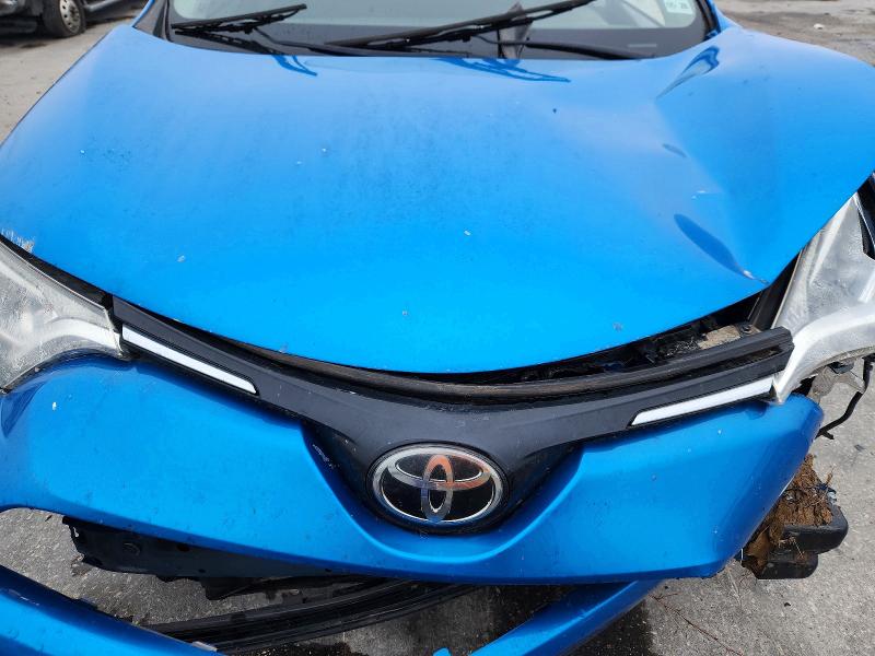 Фото 12 - TOYOTA RAV4