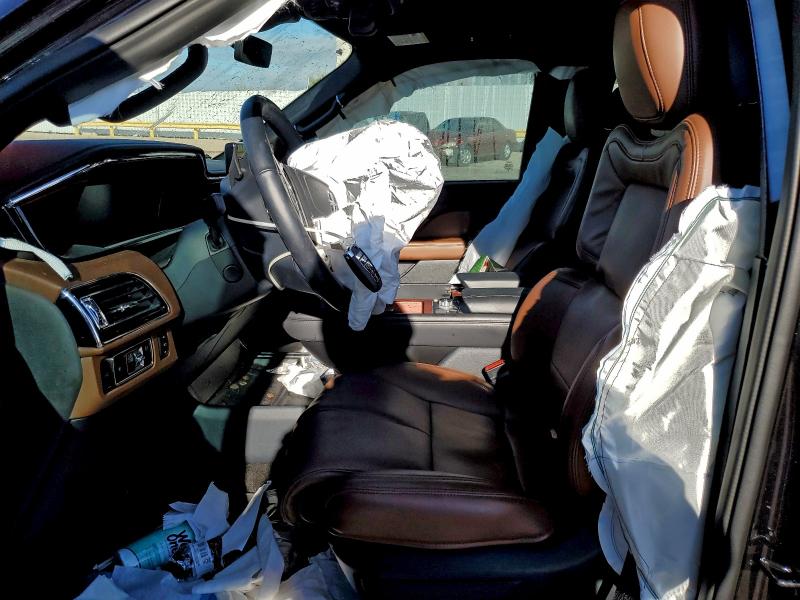 Фото 7 - LINCOLN NAVIGATOR