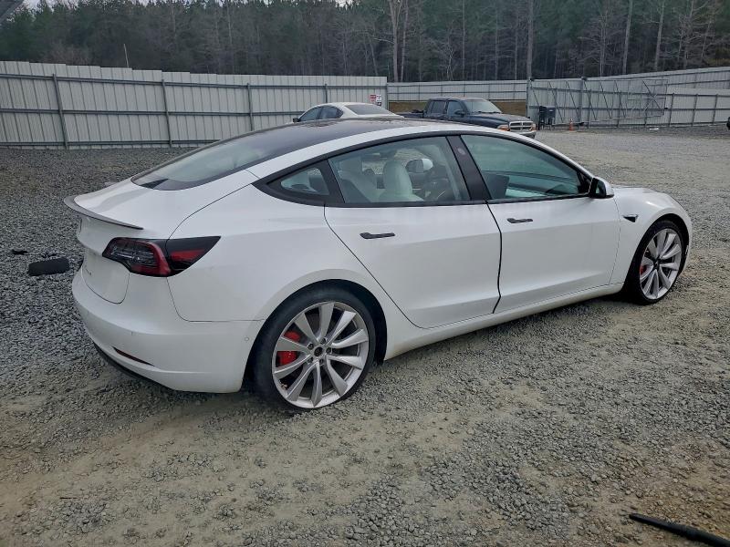 Фото 3 - TESLA MODEL 3