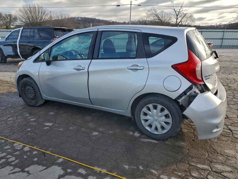 Фото 2 - NISSAN VERSA