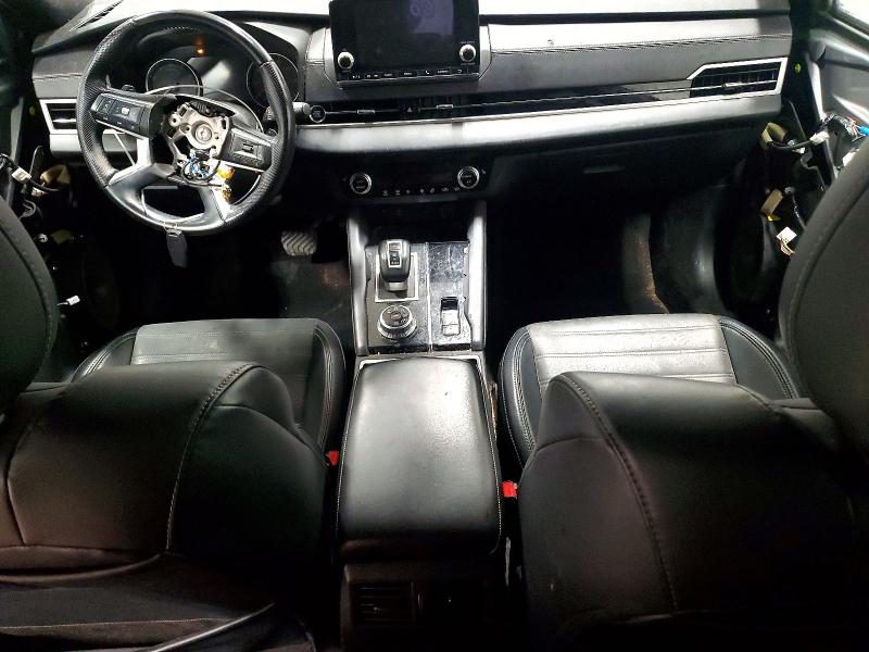 Фото 8 - MITSUBISHI OUTLANDER