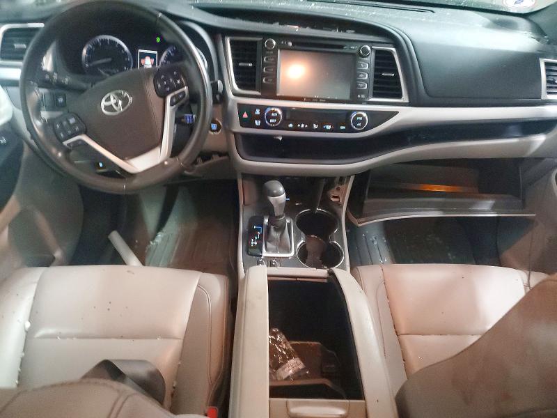 Фото 8 - TOYOTA HIGHLANDER